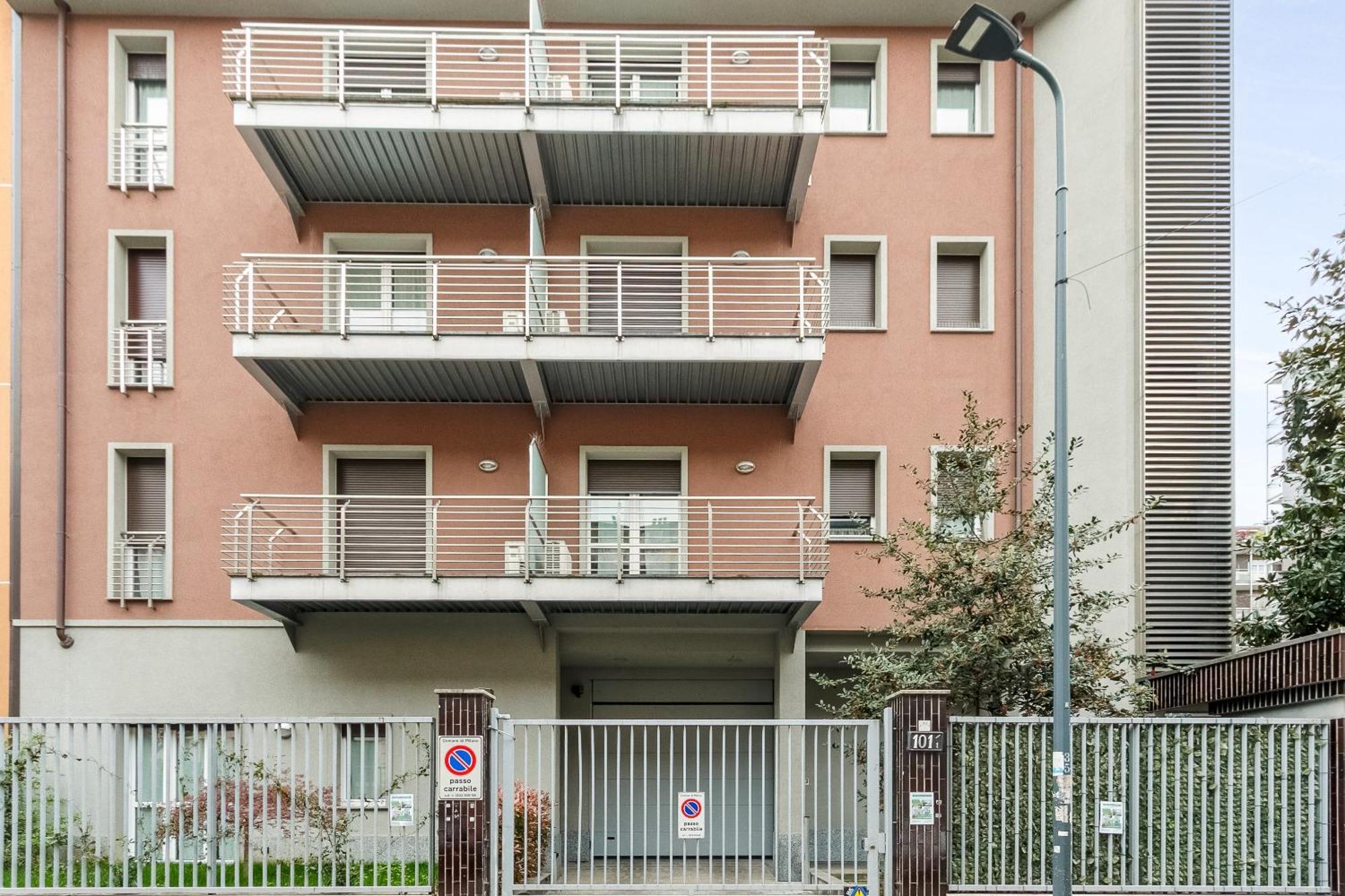 Rentopolis Apartments - Palazzo Candiani Milano Eksteriør bilde